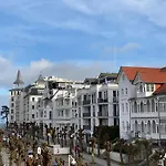 Lena 7 Apartament