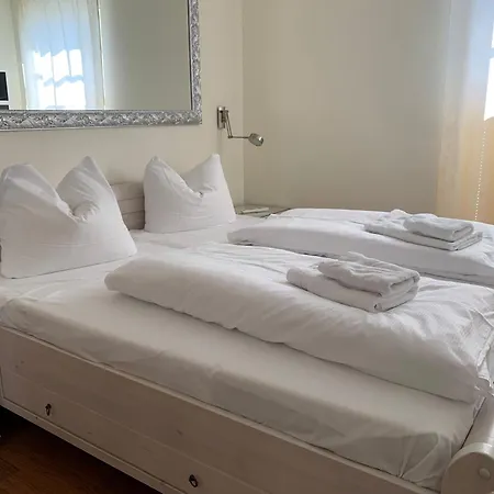 Lena 7 Apartament *